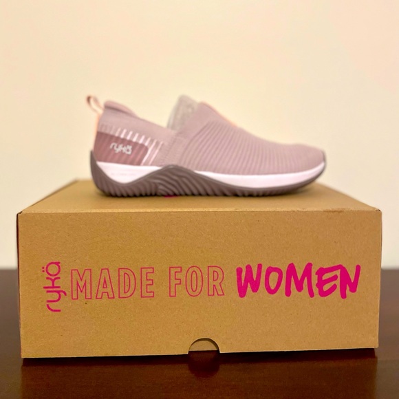 Discounted Shipping Ryka Ecco Knit Sneakers, Women Size 6.5, Color Violet - Picture 1 of 5